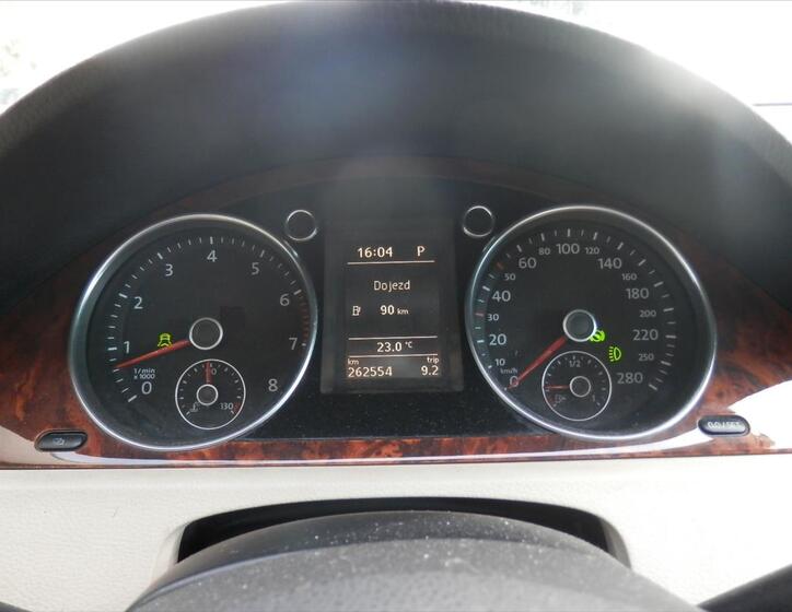 Volkswagen Passat CC 13