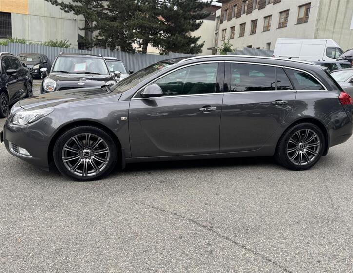 Opel Insignia 5