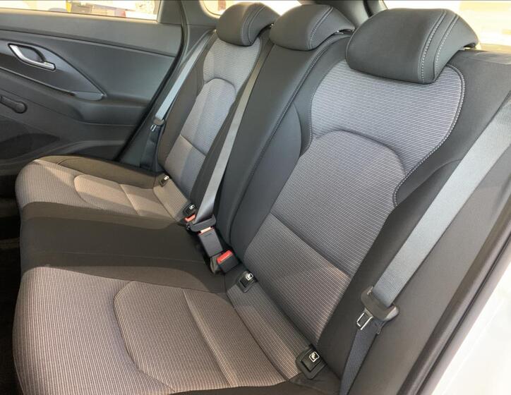 Hyundai i30 14