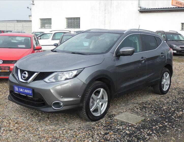 Nissan Qashqai 1