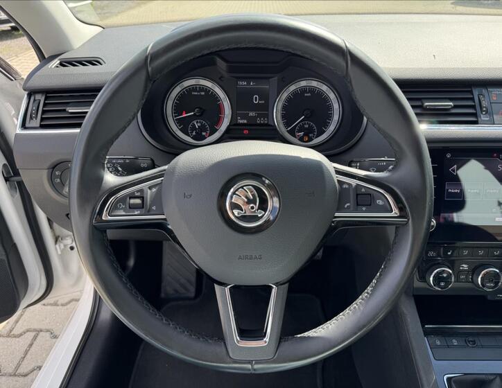 Škoda Octavia 14