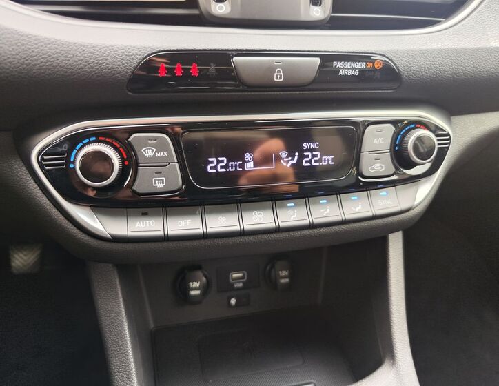 Hyundai i30 18