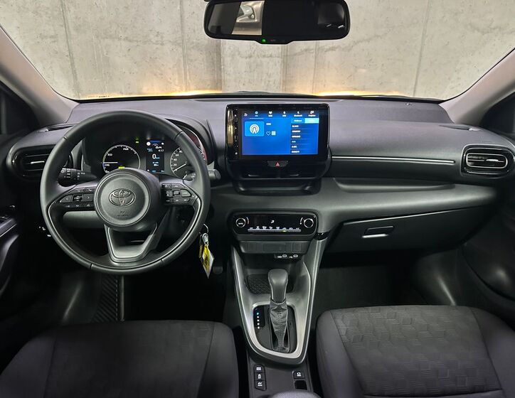Toyota Yaris 17
