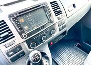Volkswagen Multivan 12