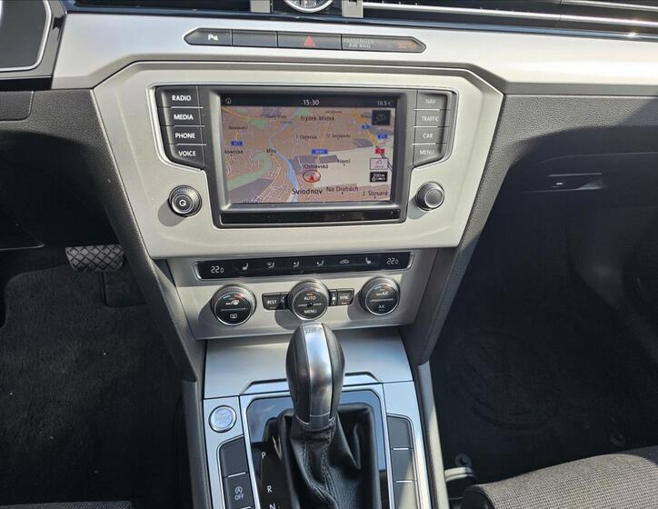 Volkswagen Passat 18