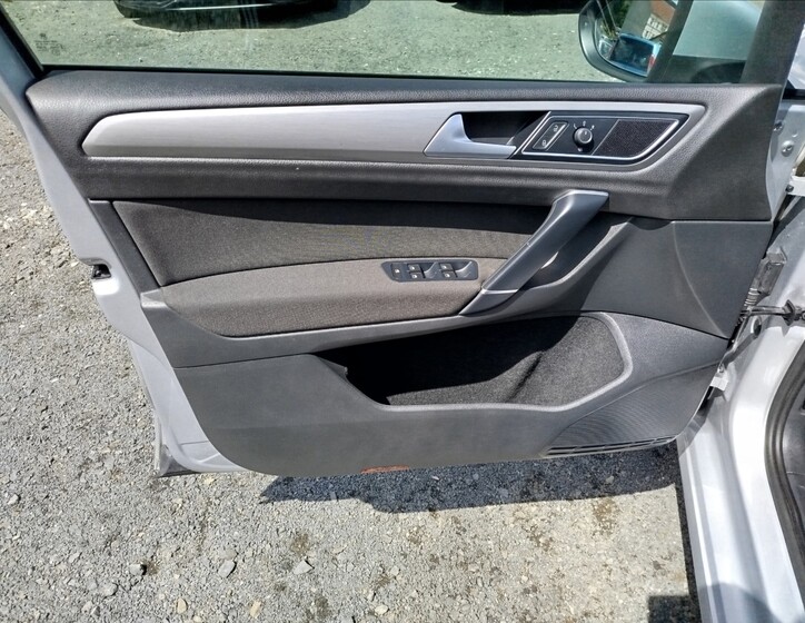 Volkswagen Golf Sportsvan 10