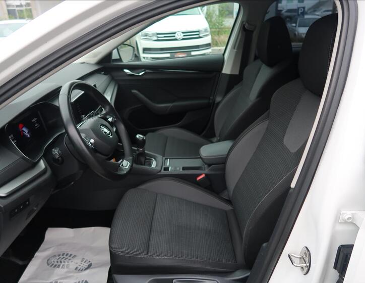 Škoda Octavia 12