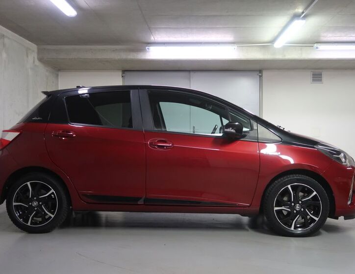 Toyota Yaris 4