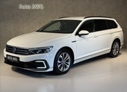 Volkswagen Passat 1
