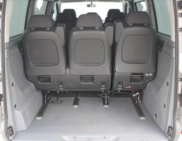 Mercedes-Benz Vito 13