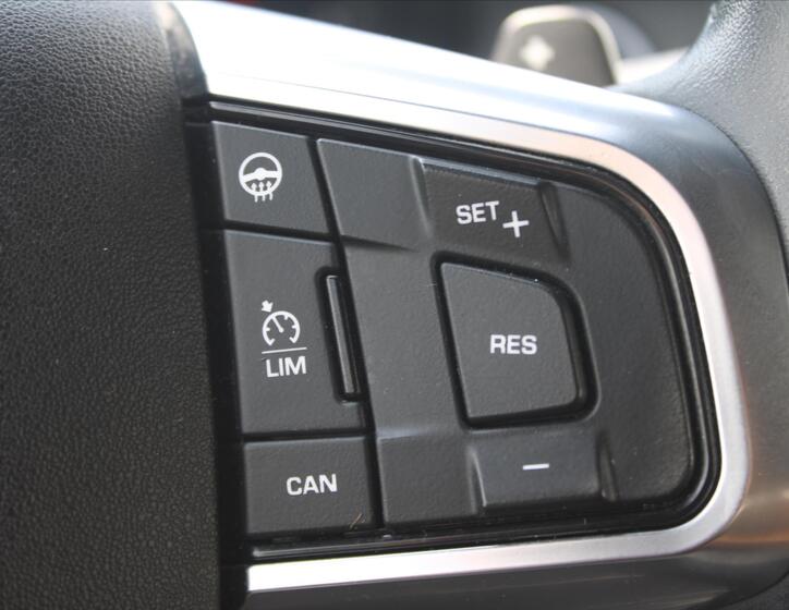 Land Rover Discovery Sport 16
