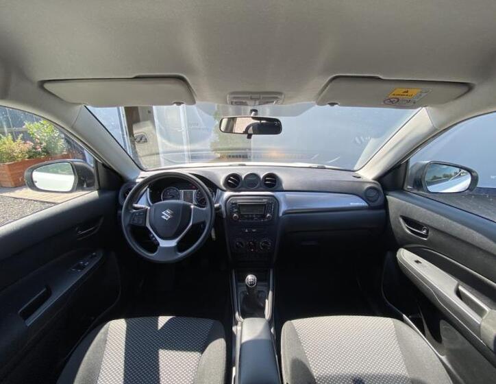 Suzuki Vitara 12