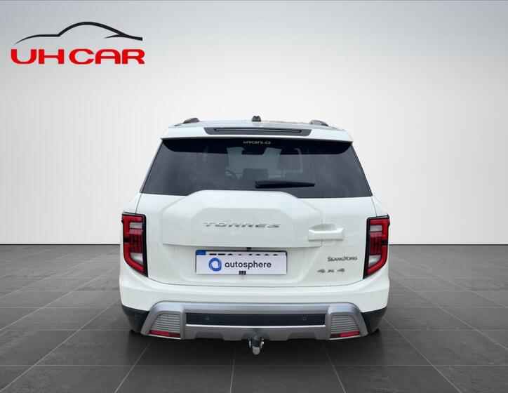 SsangYong Torres 6