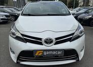 Toyota Verso 1