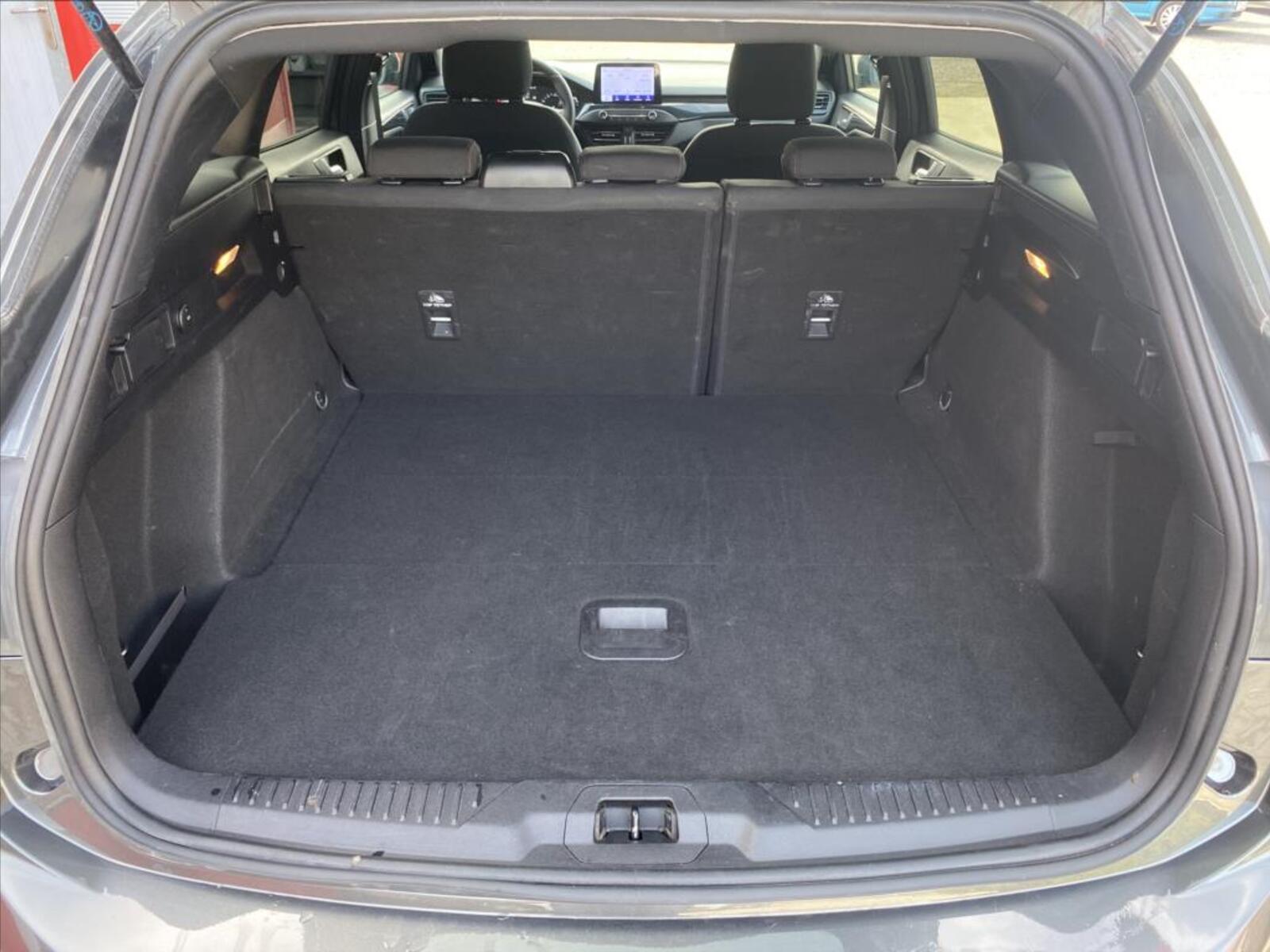 Ford Focus 14