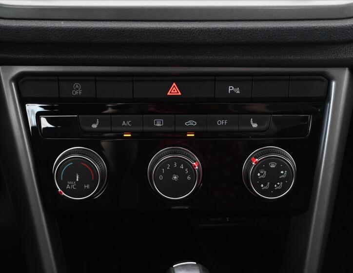 Volkswagen T-Roc 21