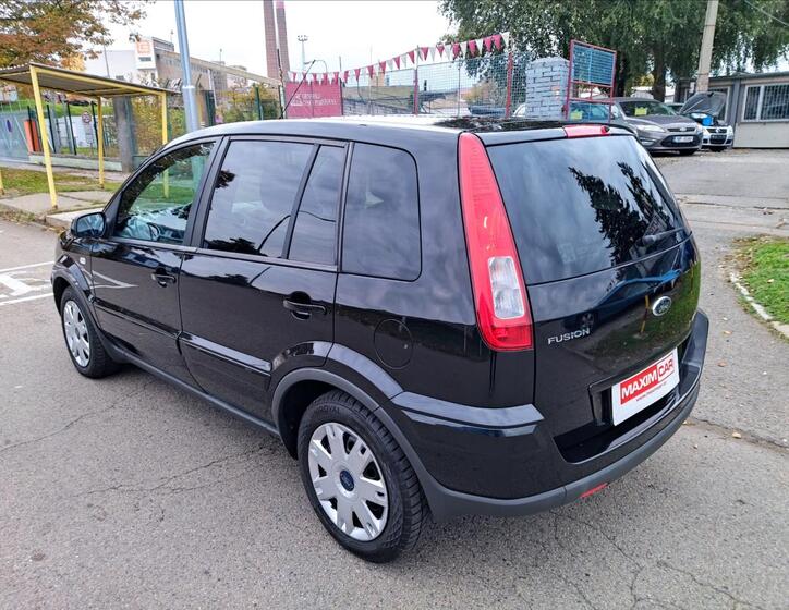 Ford Fusion 5