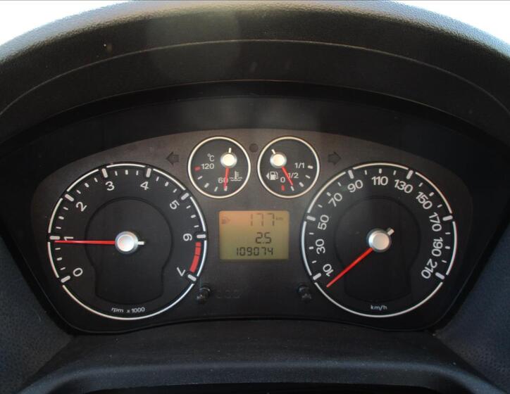 Ford Fiesta 13