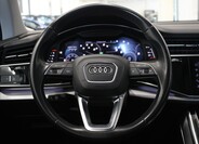 Audi Q7 10