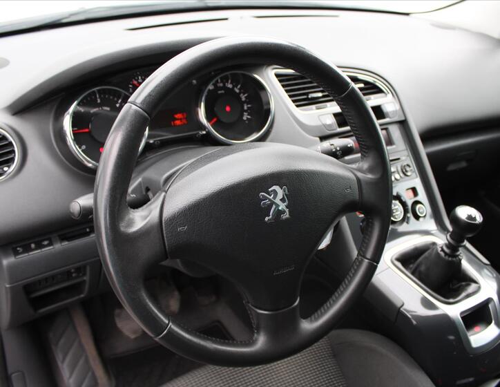 Peugeot 5008 14
