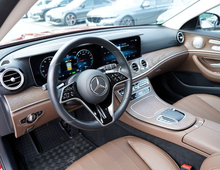 Mercedes-Benz Třídy E 26