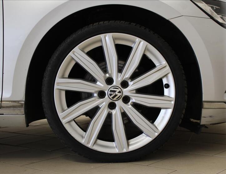 Volkswagen Passat 31