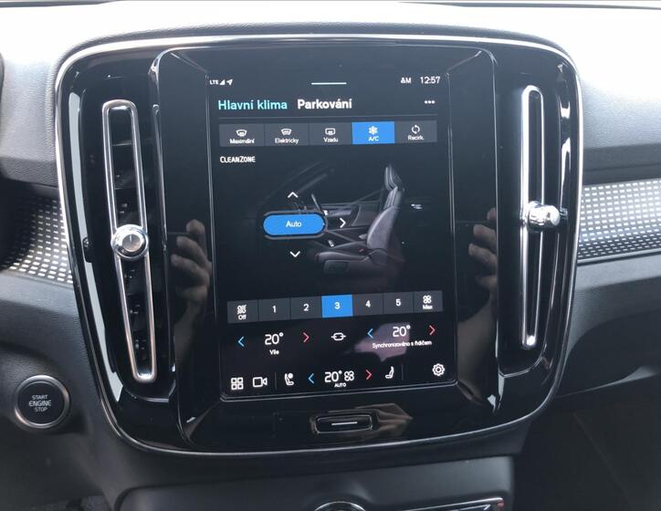 Volvo XC40 19