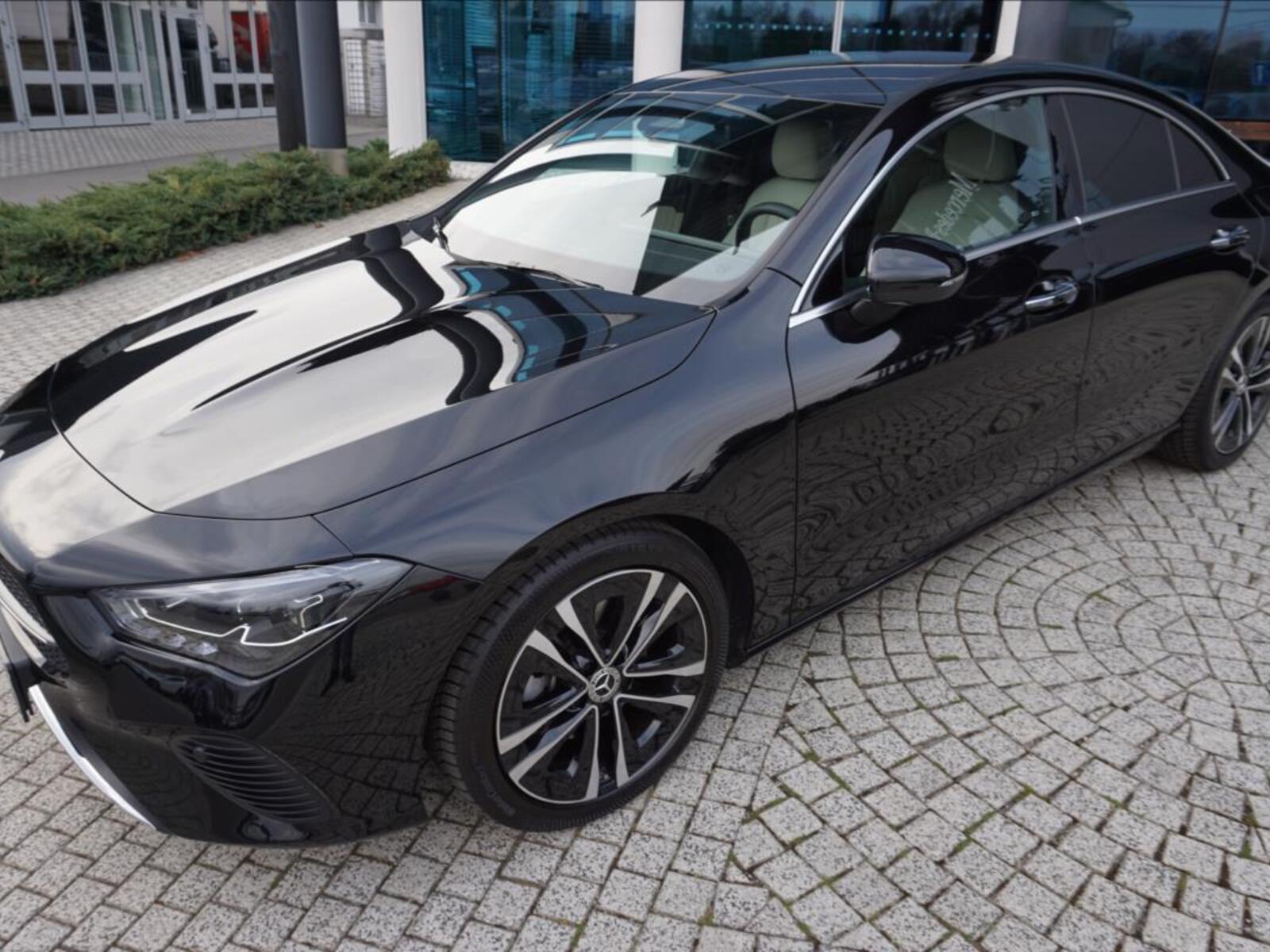 Mercedes-Benz CLA 3