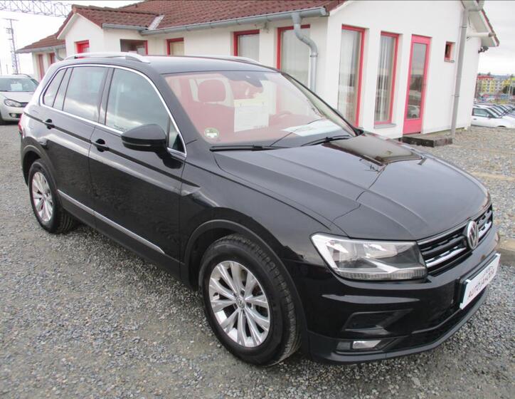 Volkswagen Tiguan 1