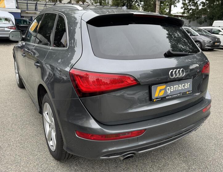 Audi Q5 6