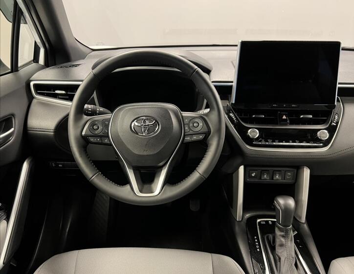 Toyota Corolla Cross 5