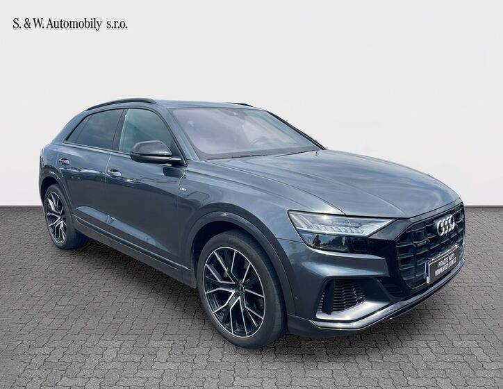 Audi Q8 3