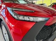 Toyota C-HR 4