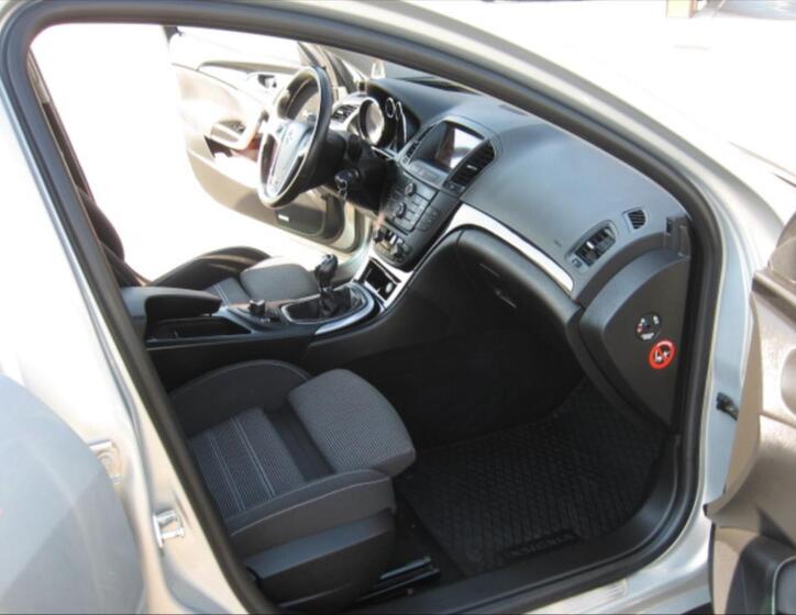 Opel Insignia 12