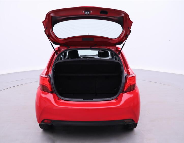 Toyota Yaris 9
