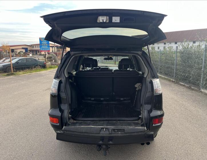 Mitsubishi Outlander 28