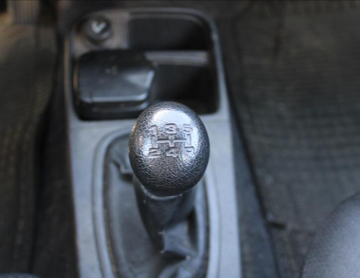 Subaru Justy 17