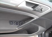 Volkswagen Golf 26