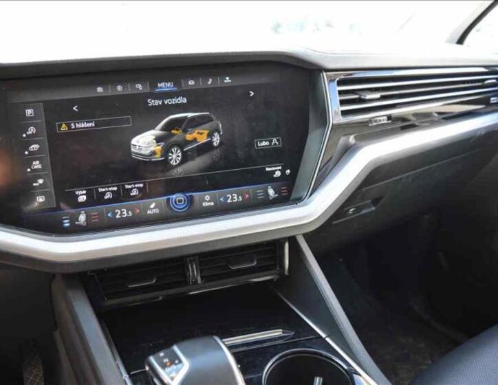 Volkswagen Touareg 12