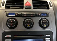 Volkswagen Touran 23