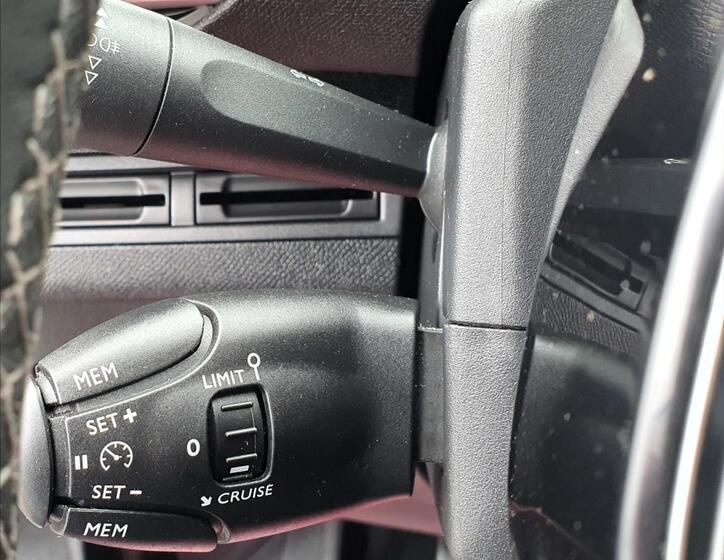 Peugeot 5008 23