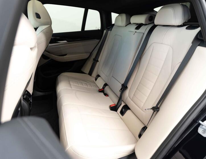 BMW X4 22