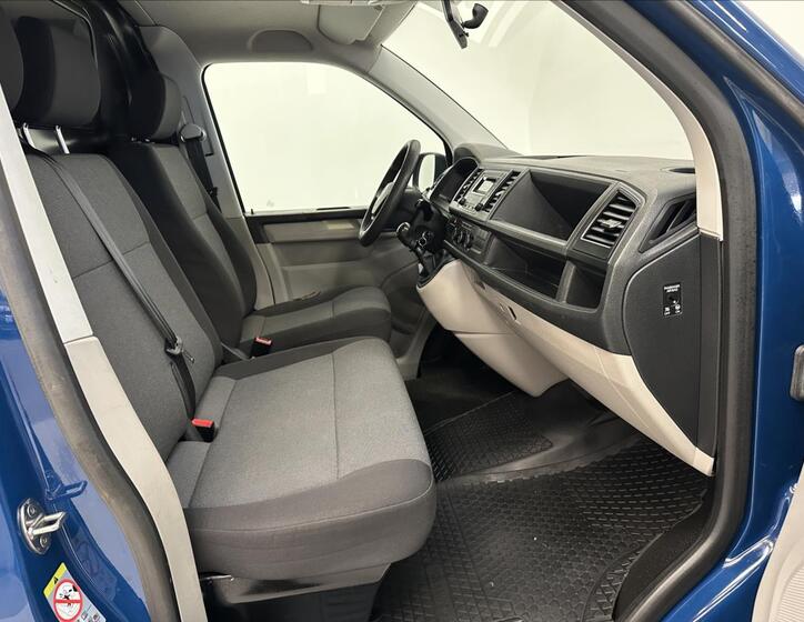 Volkswagen Transporter 13