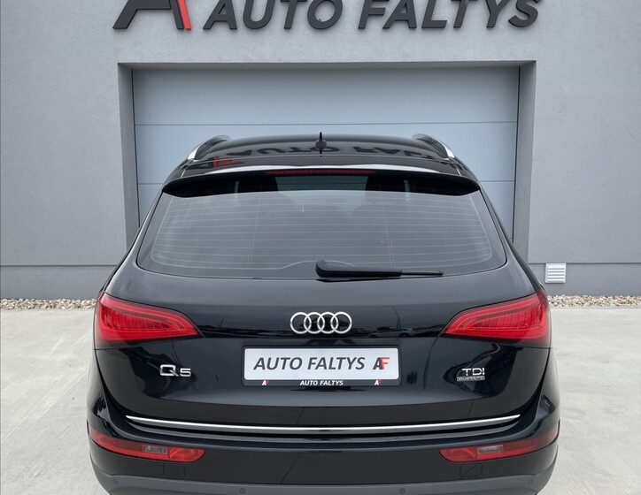 Audi Q5 4