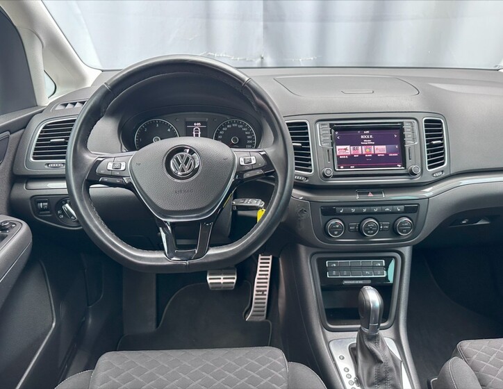 Volkswagen Sharan 19