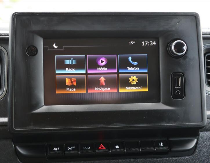 Renault Master 18