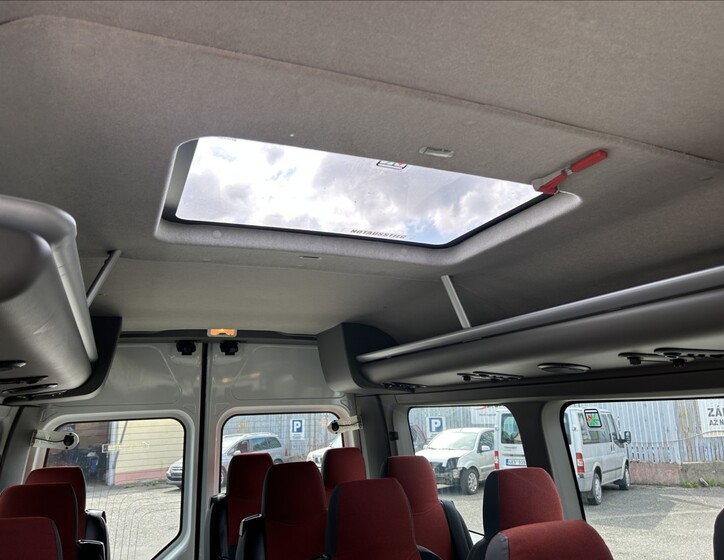 Renault Master 18