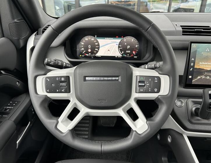 Land Rover Defender 14