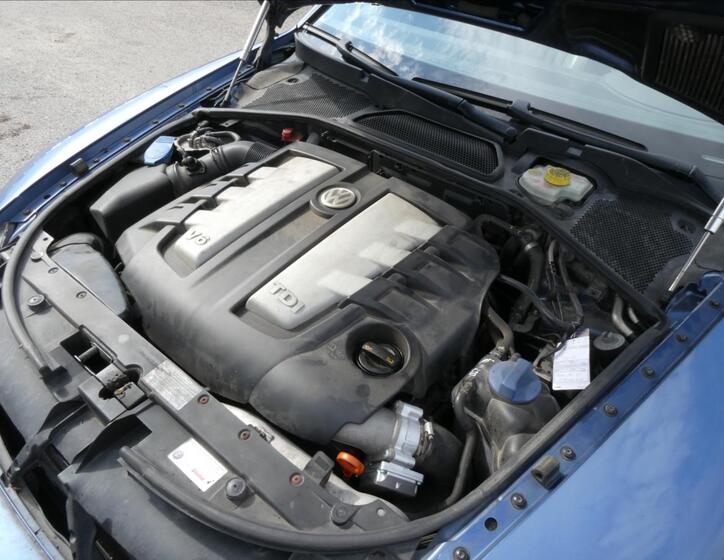 Volkswagen Phaeton 37