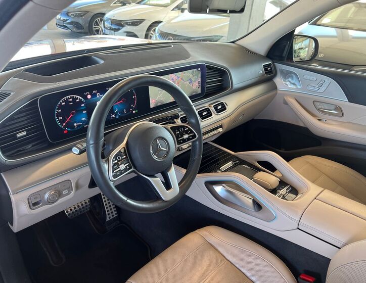 Mercedes-Benz GLS 9